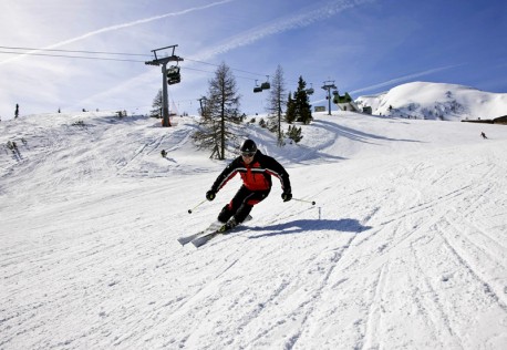 Skifahren am Fuße des Dachsteins